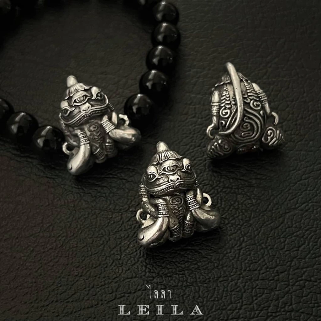 Leila Amulets พญากบบัวบังใบ